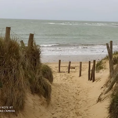 شقة 106 2-4 Personnes 500 M Classe 2 Etoiles Dolus d'Oléron