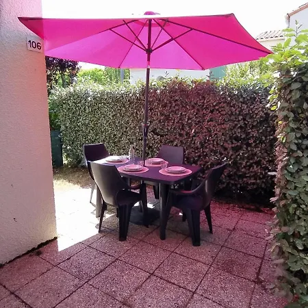 Appartement 106 2-4 Personnes 500 M Classe 2 Etoiles *