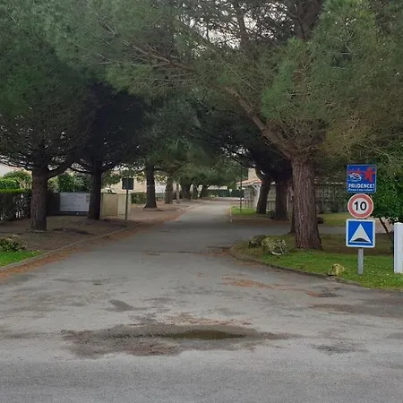 Apartment 106 2-4 Personnes 500 M Classe 2 Etoiles Dolus d'Oléron