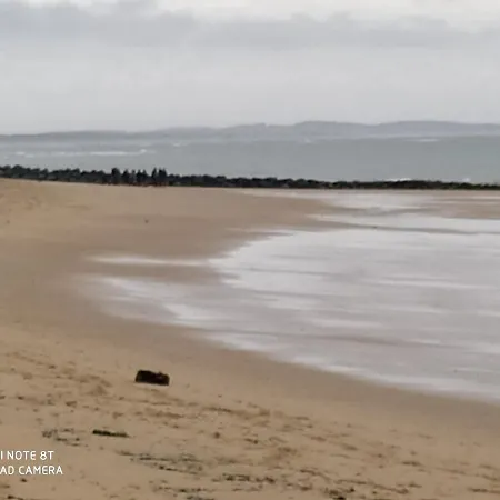 شقة 106 2-4 Personnes 500 M Classe 2 Etoiles *