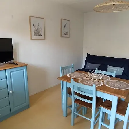 106 2-4 Personnes 500 M Classe 2 Etoiles